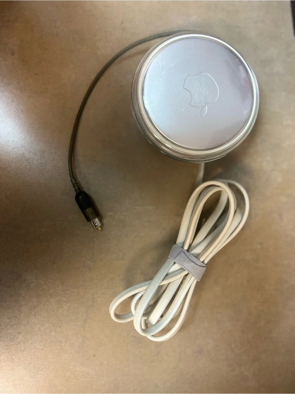 Apple M7332 Yo-Yo Style Power Adapter 45W 24V 1.875A For iBook OEM